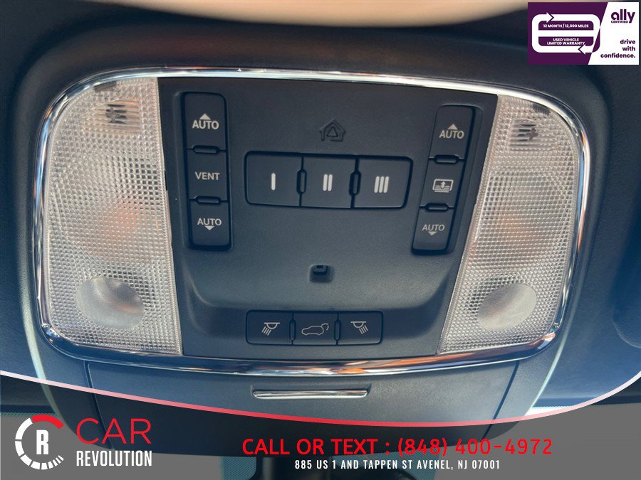 Used 2014 Jeep Grand Cherokee SRT AWD/4WD image 13