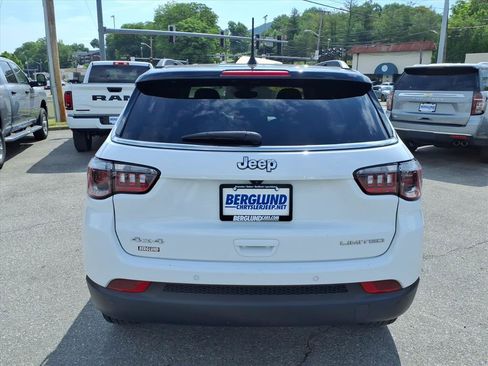 Used 2025 Jeep Compass Limited AWD/4WD image 5
