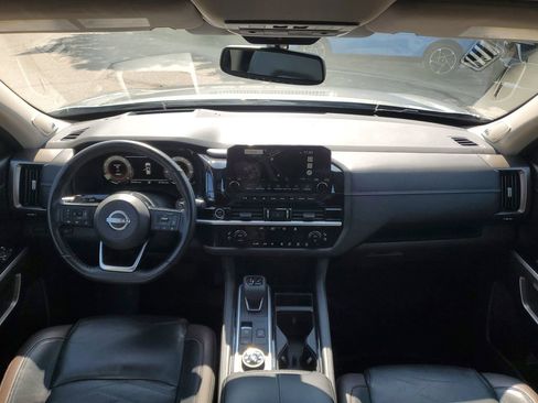 Used 2022 Nissan Pathfinder Platinum image 28