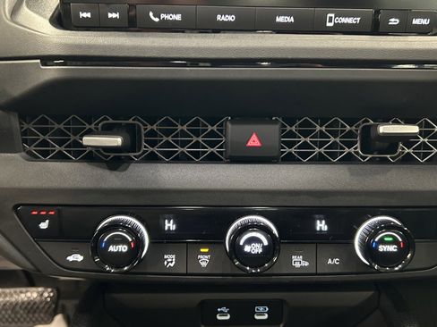 Used 2023 Honda Accord EX image 27