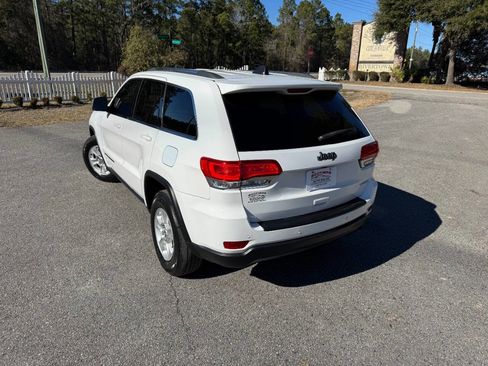 Used 2017 Jeep Grand Cherokee Laredo w/ Quick Order Package 2BE image 4
