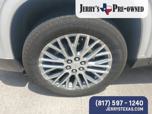 Used 2025 GMC Acadia Denali w/ LPO, Floor Liner Package FWD image 2