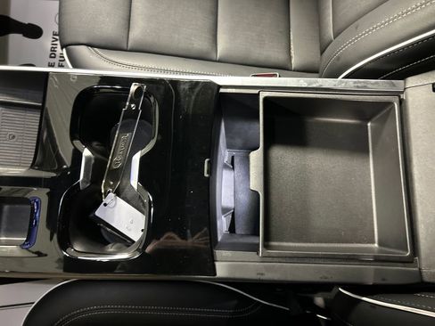 Used 2025 Buick Enclave Preferred image 21