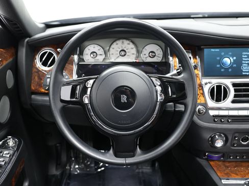 Used 2013 Rolls-Royce Ghost RWD image 26