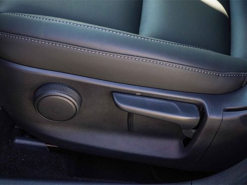 New 2025 MAZDA CX-30 AWD 2.5 S w/ Select Sport Pkg image 25