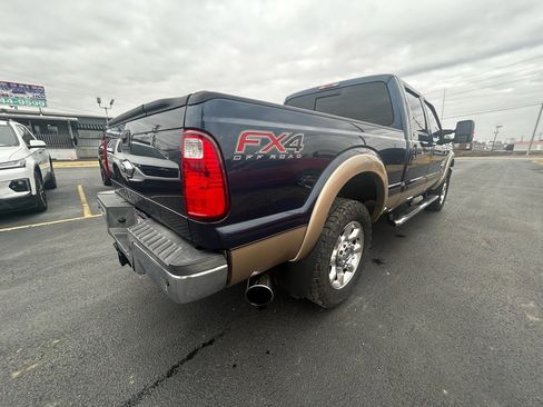 Used 2014 Ford F250 Lariat w/ Lariat Interior Package image 3