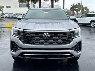 New 2025 Volkswagen Atlas Cross Sport SEL Premium R-Line video 2