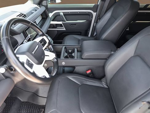 Used 2023 Land Rover Defender 110 S AWD/4WD image 9