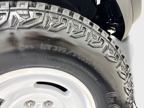 Used 2025 Ford Bronco Heritage Edition AWD/4WD image 87