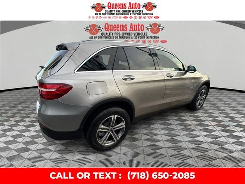 Used 2019 Mercedes-Benz GLC 300 GLC 300 4MATIC SUV w/ Premium Package image 7
