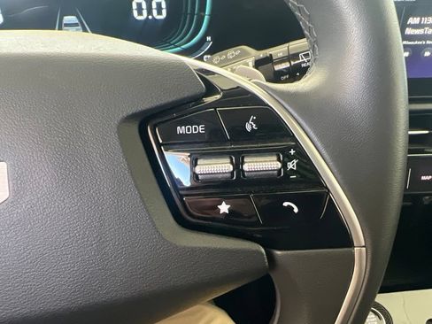 Certified 2024 Kia Niro EX FWD image 62