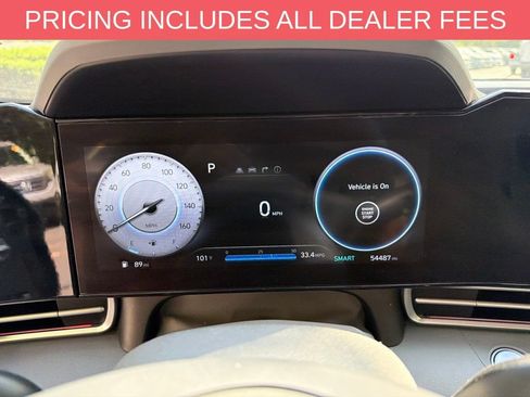 Used 2024 Hyundai Elantra SEL FWD image 16