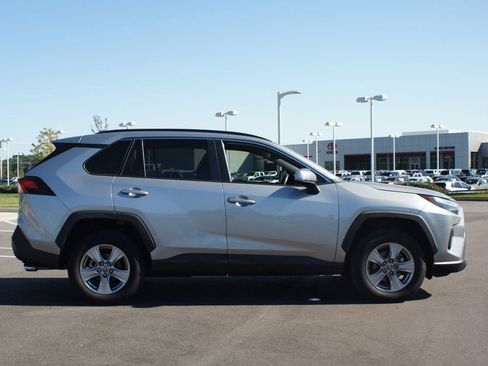 Used 2023 Toyota RAV4 XLE image 19
