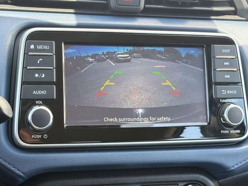 Used 2025 Nissan Versa SV FWD image 27