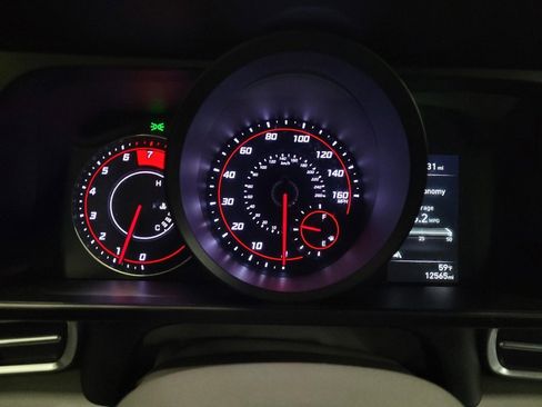 Used 2023 Hyundai Elantra SEL image 23