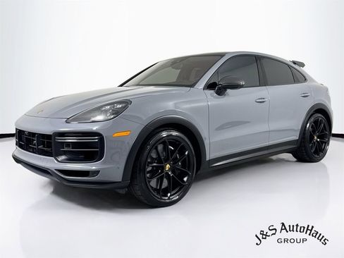 Used 2022 Porsche Cayenne Turbo GT AWD/4WD image 3