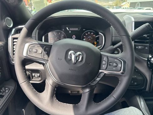 New 2026 RAM 2500 Laramie AWD/4WD image 15