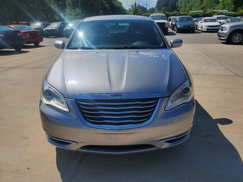 Used 2013 Chrysler 200 LX FWD image 2