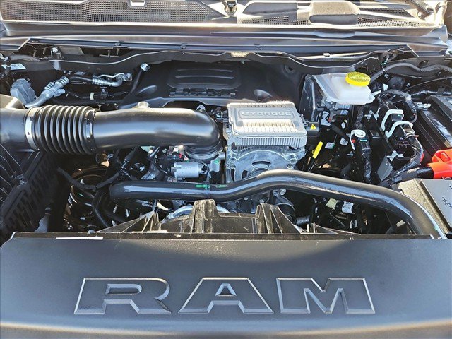 Used 2026 RAM 1500 Express AWD/4WD image 29