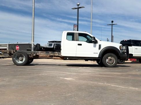 Used 2018 Ford F550 4x4 SuperCab Super Duty image 7