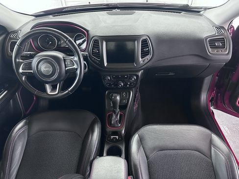 Used 2020 Jeep Compass Trailhawk AWD/4WD image 32
