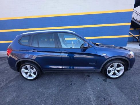 Used 2017 BMW X3 xDrive28i image 4