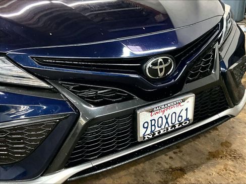 Used 2022 Toyota Camry XSE FWD image 31