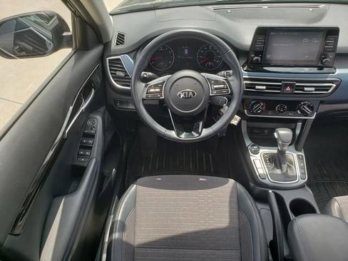 Used 2021 Kia Seltos S AWD/4WD image 16