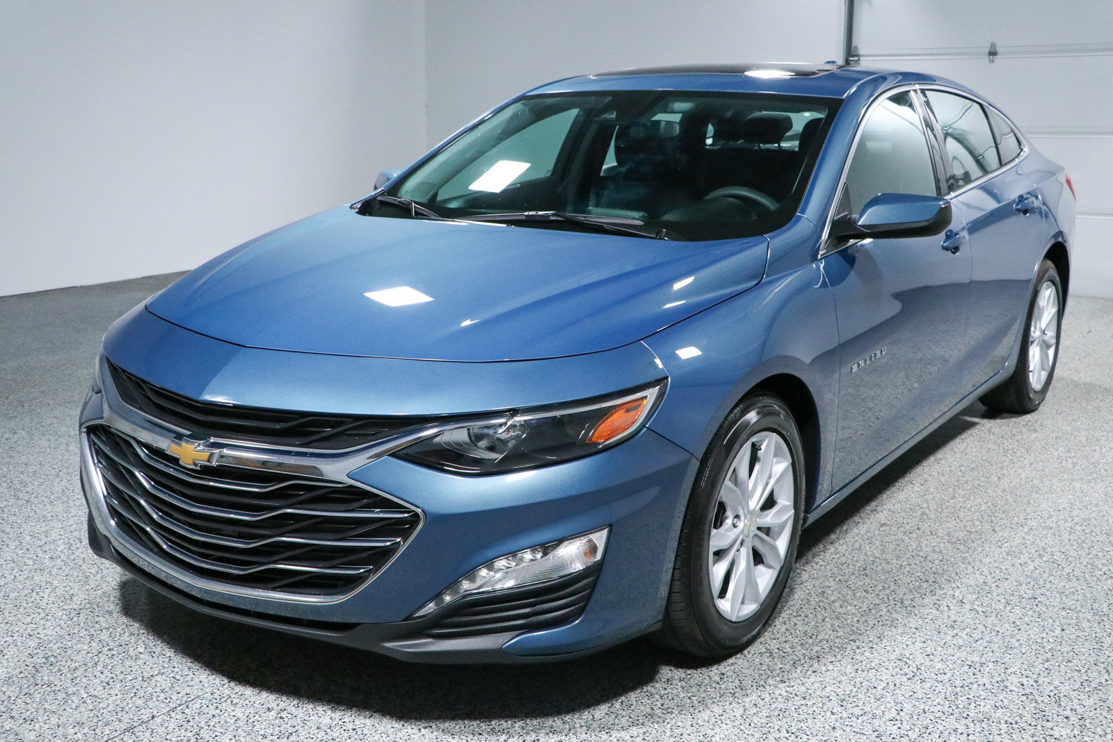 Used 2024 Chevrolet Malibu LT FWD image 30