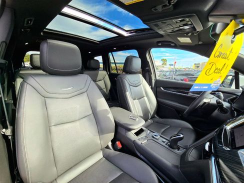Used 2023 Cadillac XT6 Premium Luxury image 55