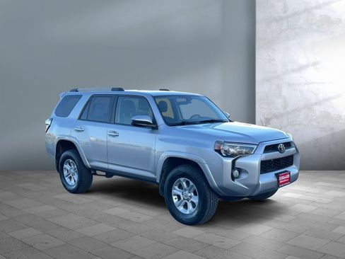 Used 2019 Toyota 4Runner SR5 image 8