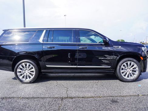 Used 2024 GMC Yukon XL Denali RWD image 31