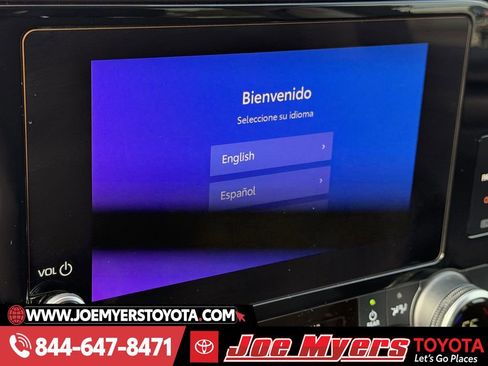 Used 2024 Toyota Highlander LE image 18