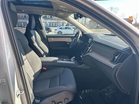 Certified 2025 Volvo XC90 B6 Plus image 15