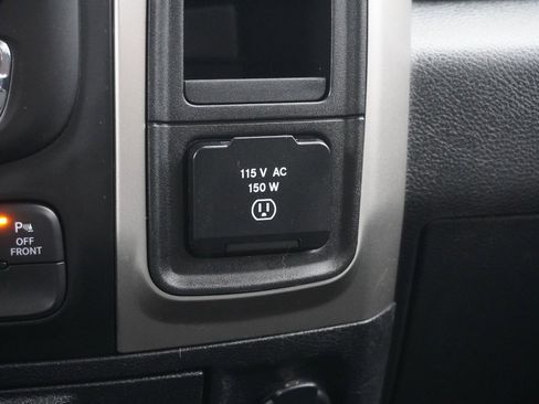 Used 2016 RAM 1500 Big Horn image 31