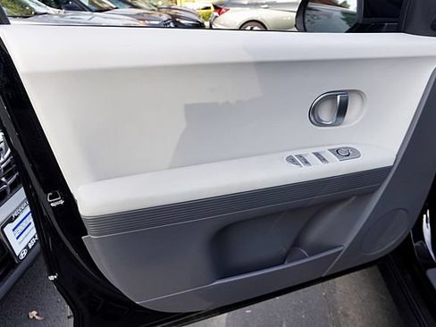 Certified 2024 Hyundai Ioniq 5 SEL RWD image 22