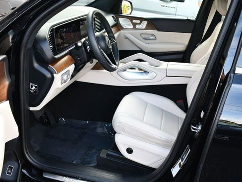 Used 2024 Mercedes-Benz GLE 450 4MATIC image 15