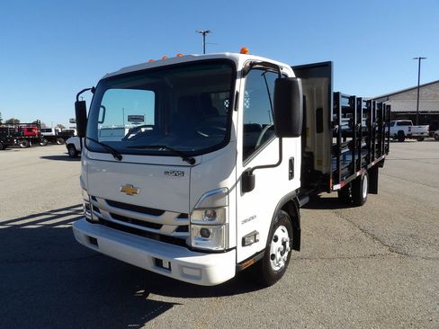Used 2024 Chevrolet Low Cab Forward RWD image 46