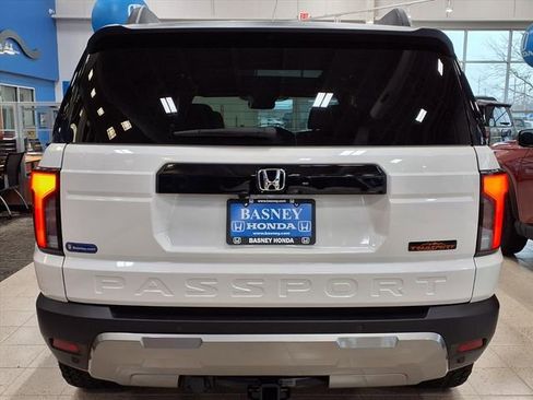 Certified 2026 Honda Passport TrailSport image 9