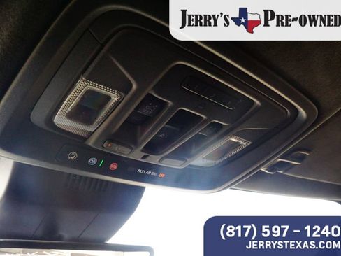 Used 2024 GMC Sierra 2500 Denali Ultimate AWD/4WD image 13