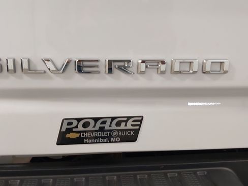 Used 2024 Chevrolet Silverado 2500 Custom w/ Custom Convenience Package image 32