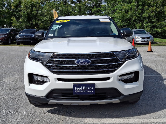 Certified 2023 Ford Explorer XLT w/ Equipment Group 202A AWD/4WD image 3