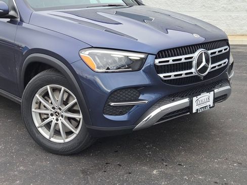 Used 2024 Mercedes-Benz GLE 450e 4MATIC image 2