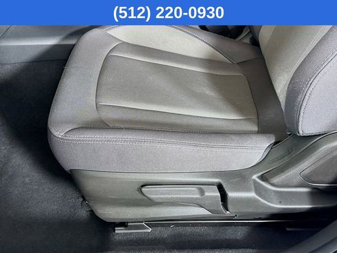 Used 2025 Subaru Crosstrek 2.0i Premium image 23