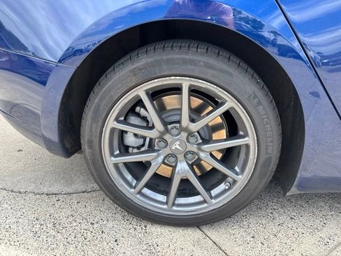 Used 2018 Tesla Model 3 Long Range AWD/4WD image 12