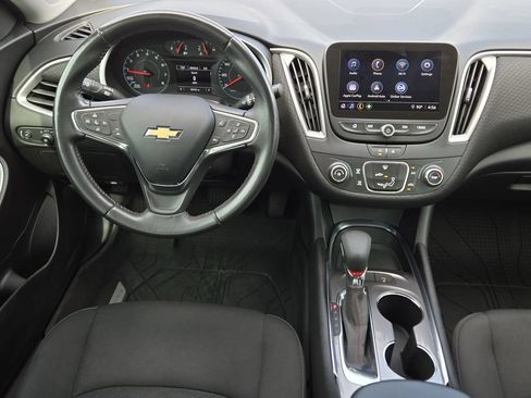 Used 2021 Chevrolet Malibu RS FWD image 22
