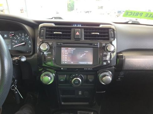 Used 2019 Toyota 4Runner TRD Off-Road AWD/4WD image 56
