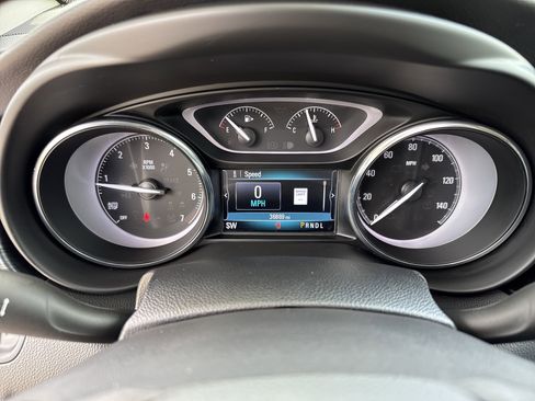 Used 2020 Buick Envision Essence FWD image 22