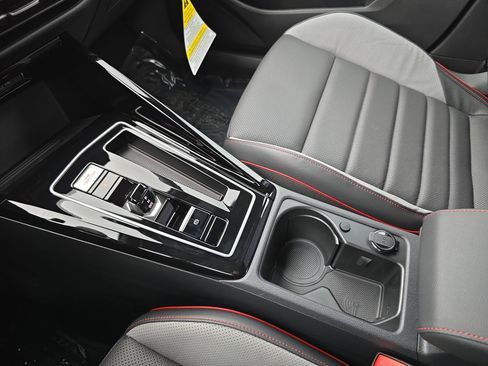 New 2026 Volkswagen GTI SE FWD image 24