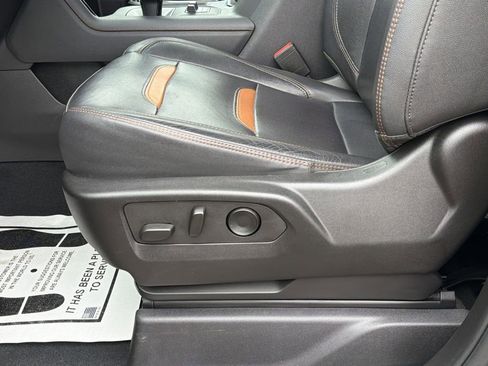 Used 2022 GMC Sierra 1500 AT4 w/ AT4 Premium Package image 14